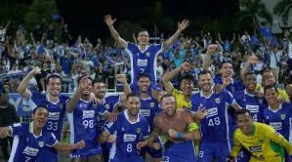 Nama-Nama yang Dirumorkan Diincar Persib Bandung